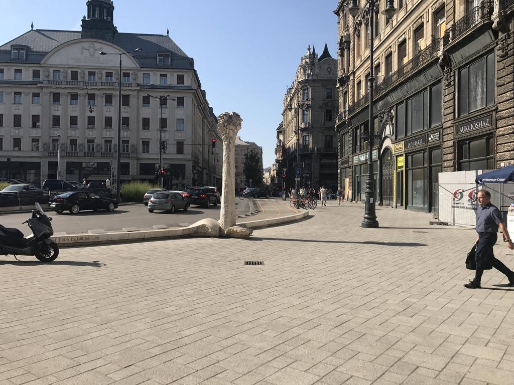 V. District Apartment Budapest Luaran gambar